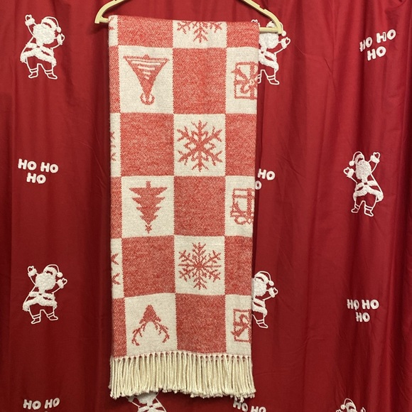 NWT Christmas/Holiday Throw Blanket - Picture 3 of 4